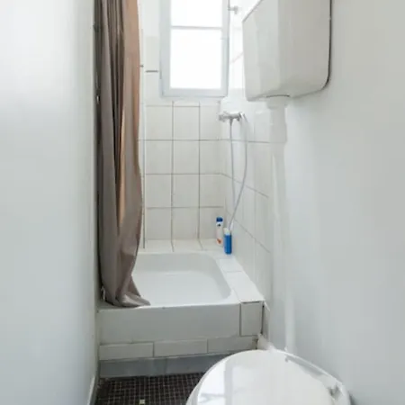 Apartmán Bright 41m Near The 10th District-paris